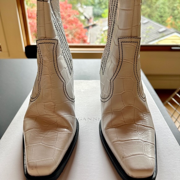 GANNI Western Boots - Picture 2 of 4